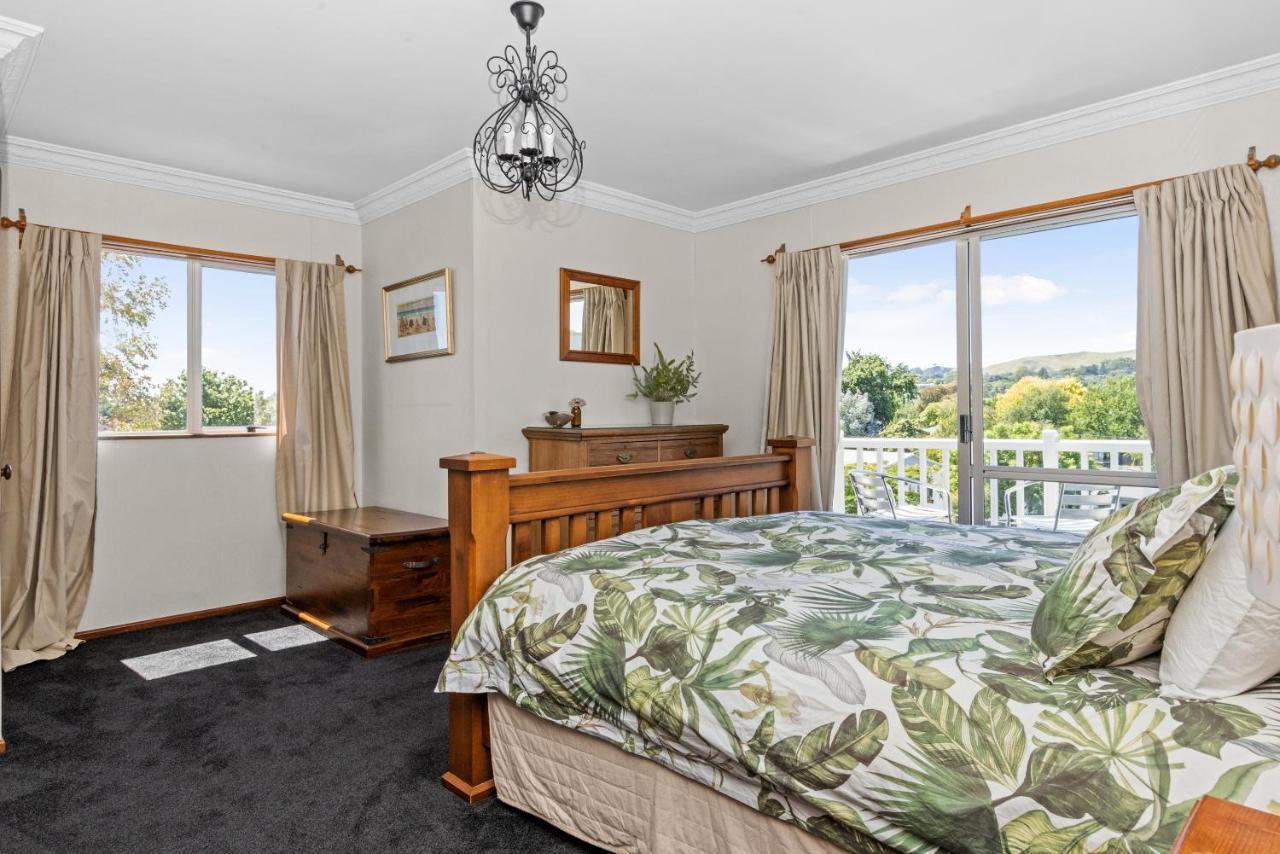 Live Large In The Village Havelock North Exterior foto